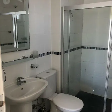 Ozzie Villa Milas