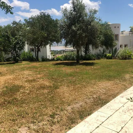 Villa Ozzie