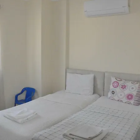 Ozzie Villa